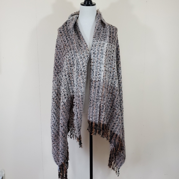 Women's big huge soft blanket scarf wrap shawl with fringe NWT - Picture 4 of 12